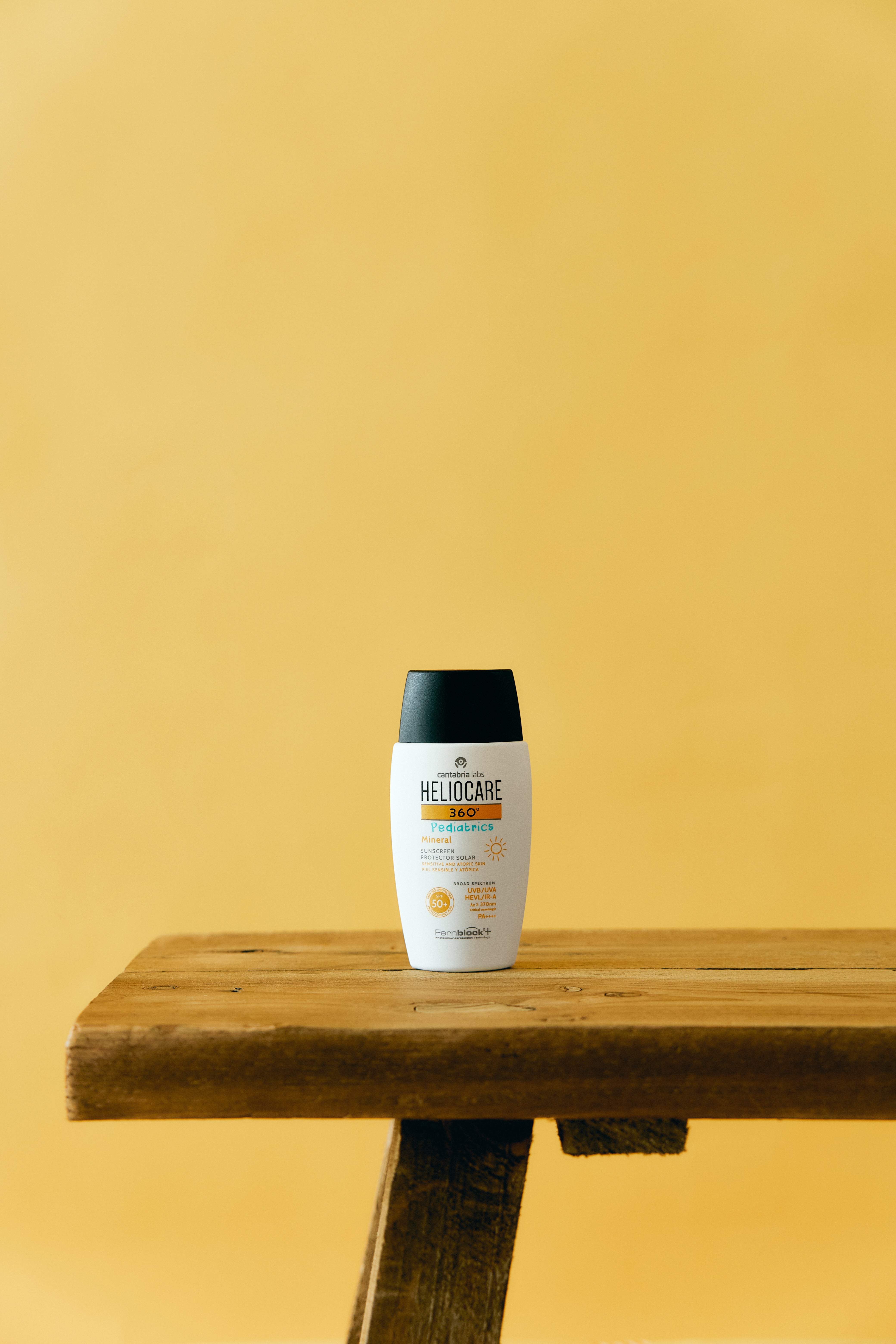 Heliocare 360° Pediatrics Mineral SPF50+